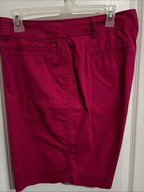 6 pairs of Womens Casual Shorts (6 six pair!!!)